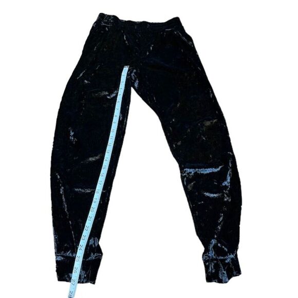 Heart & Hips Black Velvet Textured Jogger Elastic Waist Pockets Cuffed Medium - Picture 2 of 9